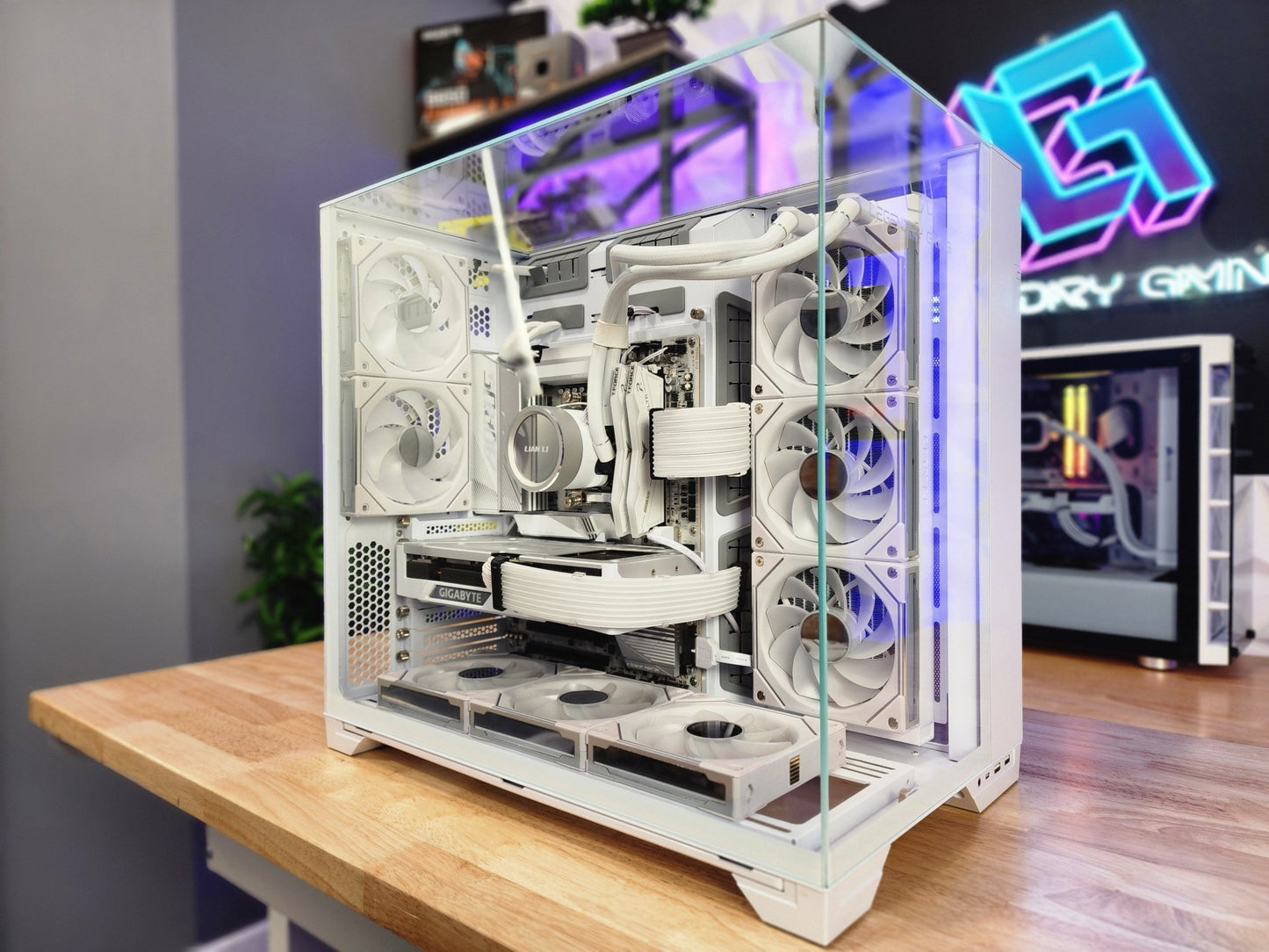 The "Ice" Edition | Legendary Gaming PC - Legendary Gaming