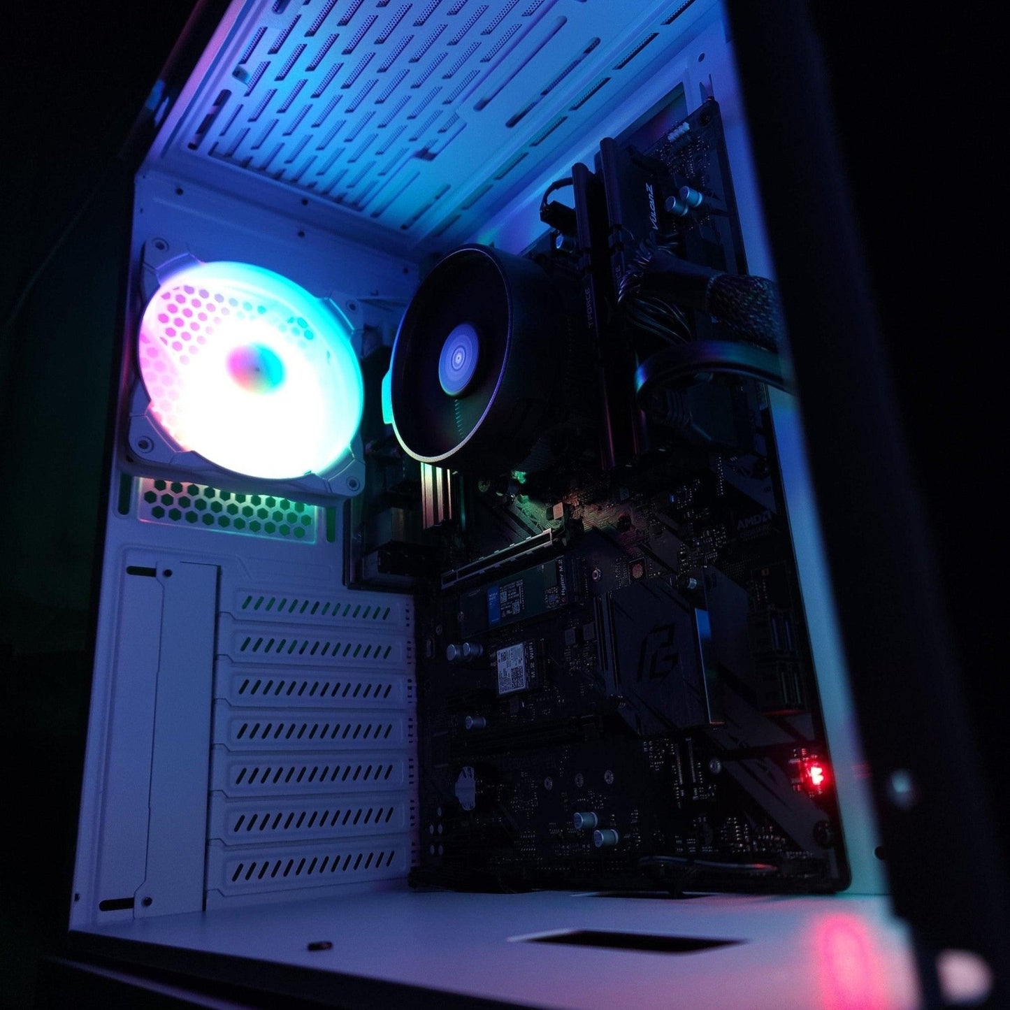 The Quest | Starter Gaming PC - Legendary Gaming